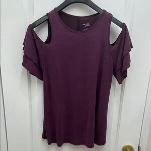 Flowy Women's Cold Shoulder Top - Plum